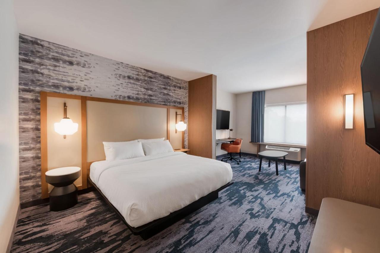 Fairfield By Marriott Inn & Suites Virginia Beach Town Center Exterior photo