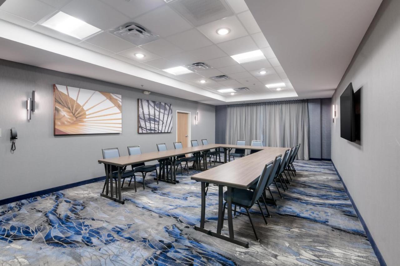 Fairfield By Marriott Inn & Suites Virginia Beach Town Center Exterior photo